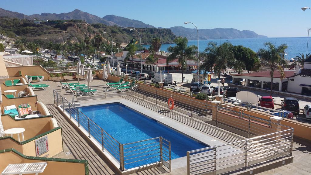 Apartamentos Nerja Bahia Exteriér fotografie